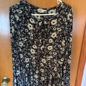 American eagle peekaboo dress flared sleeves